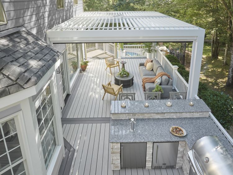 Boston Deck Builders Offers Outdoor Living Space Services